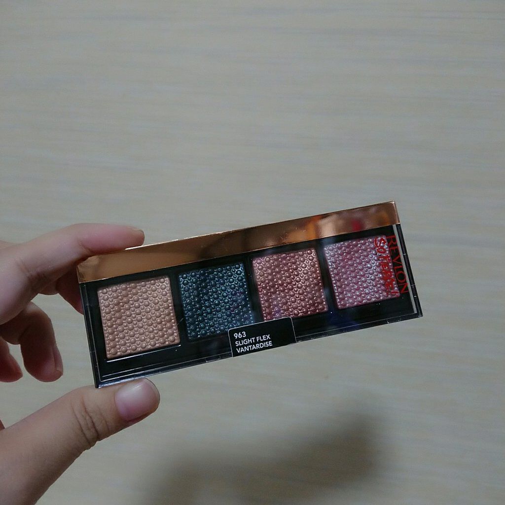 ソー フィアス！ プリズマティック パレット 963 スライト フレックス/REVLON/アイシャドウパレットを使ったクチコミ（1枚目）