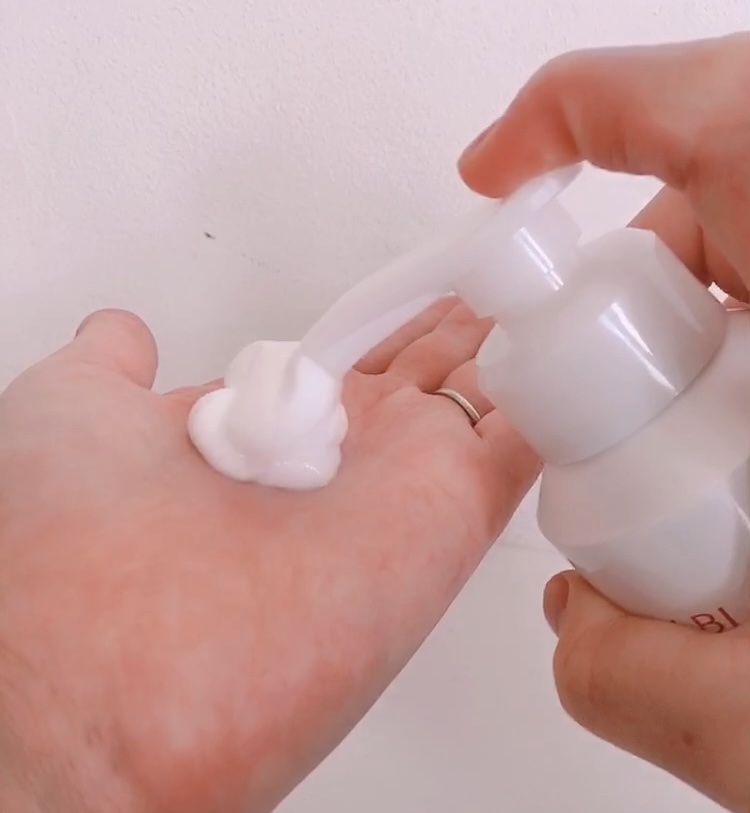 マイクロムース リフレッシャー/ALBLANC/泡洗顔を使ったクチコミ（2枚目）