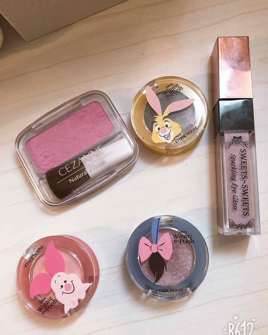 スパークリングアイグロス/スウィーツ スウィーツ/リキッドアイシャドウを使ったクチコミ（2枚目）