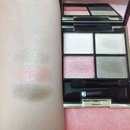 デザイニング カラー アイズ/SUQQU/アイシャドウパレットを使ったクチコミ(3枚目)