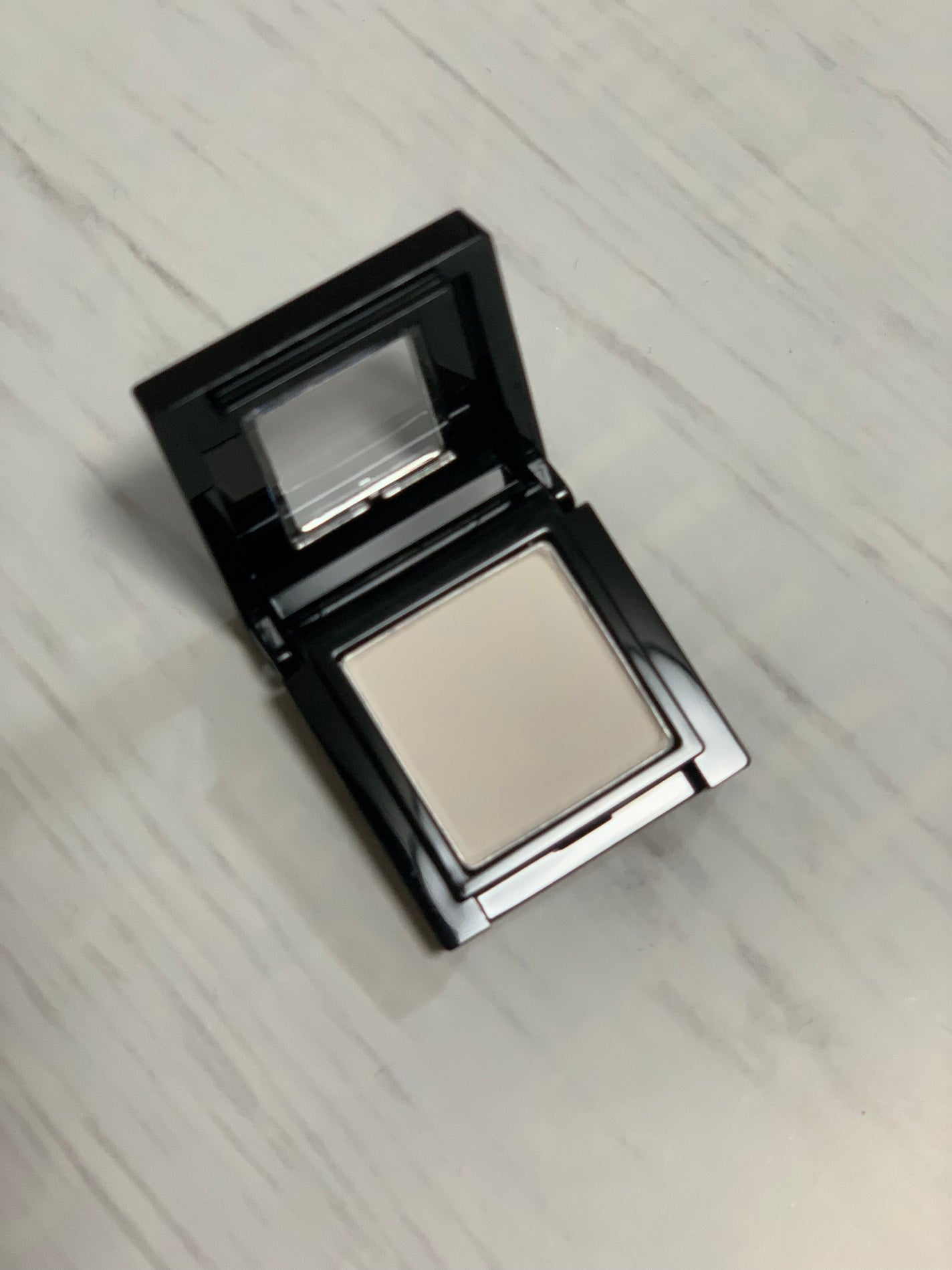 ヴィセ アヴァン シングルアイカラー/Visée/単色アイシャドウを使ったクチコミ(2枚目)