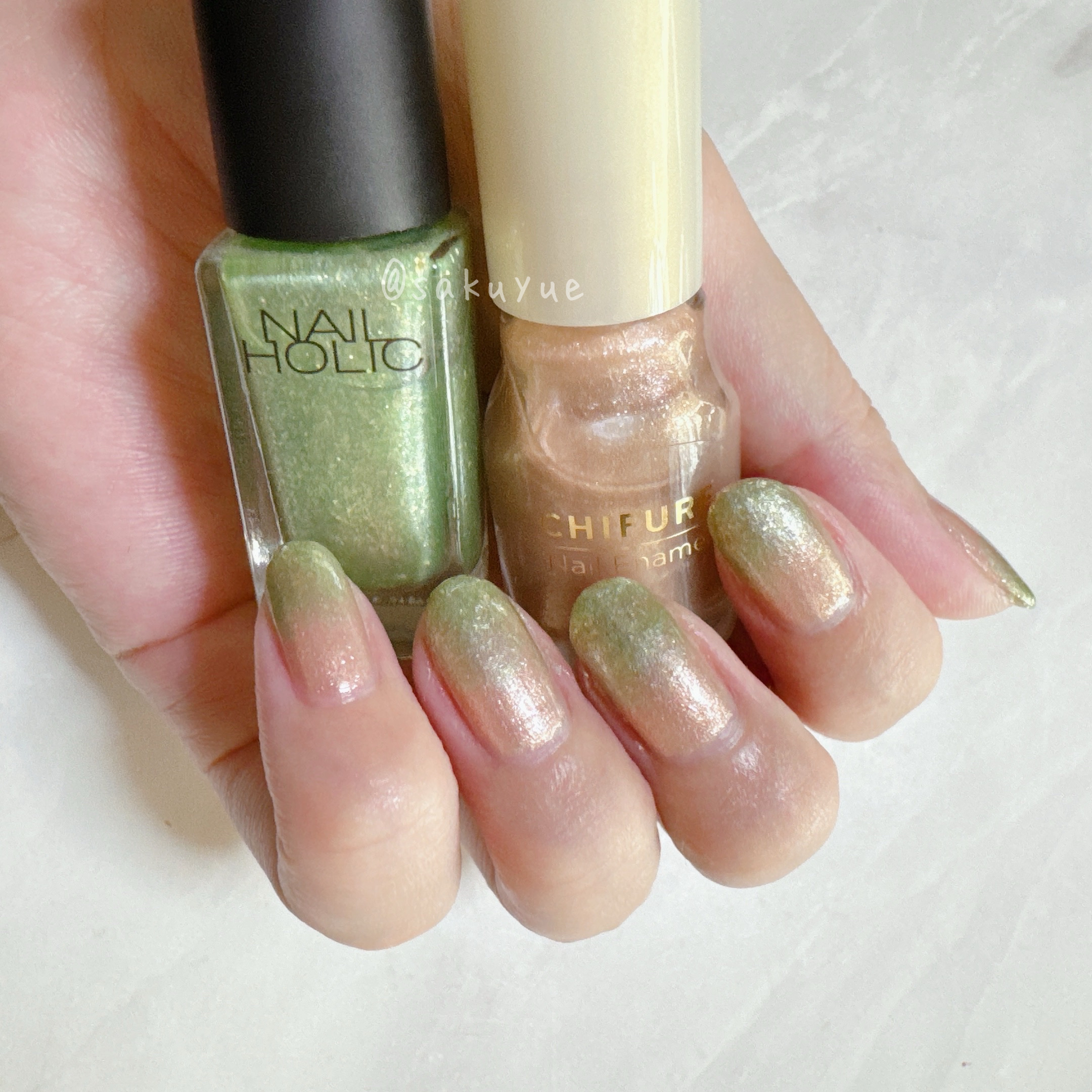 こんにちは、ゆえです。
今回はネイルの塗り直しですよ〜

とあるゲームのイメージネイル12回目。

【ベースコート】
paプラス ネイルプロテクトコート
【カラー】
ちふれ ネイルエナメル
［601］ベージュ系パール
ネイルホリック Jui