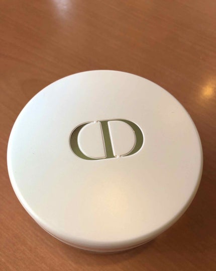 Dior ミス ディオール ブルーミング ボディ パウダーのクチコミ「Dior
ミス ディオール ブルーミング ボディ パウダー
サンククルールクチュールを
買っ.....」(1枚目)
