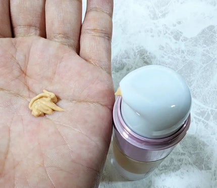 コラーゲンモイスチャースキンベース/illuN/化粧下地を使ったクチコミ(3枚目)