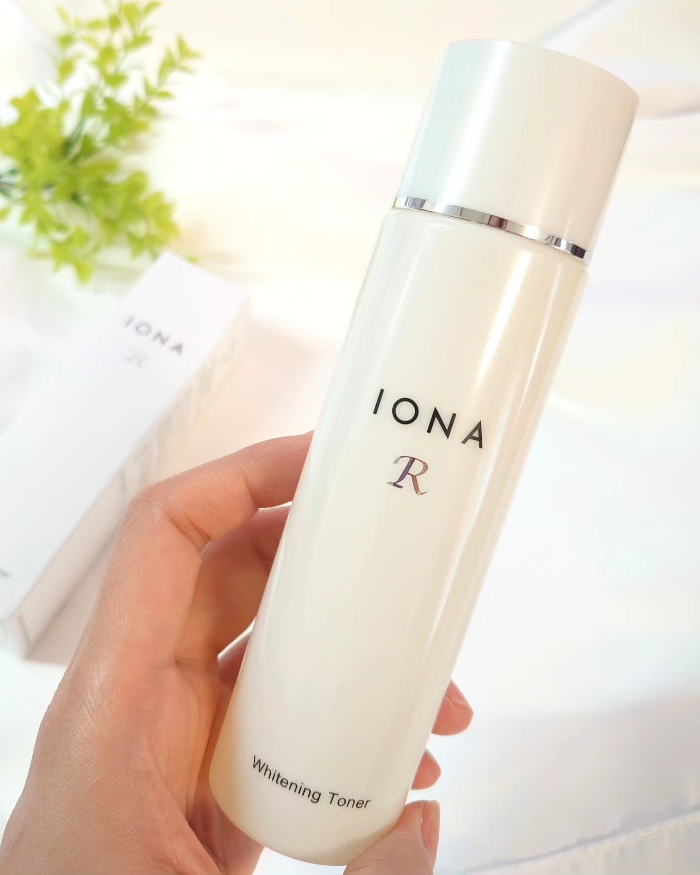 ホワイトニング トナー/イオナR (イオナアール)/化粧水を使ったクチコミ（2枚目）