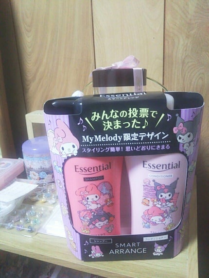 エッセンシャル ふんわりうるツヤ シャンプー/コンディショナーのクチコミ「私が&ハニー ディープモイストを使う前に使っていたシャンプーとコンディショナーです。
ドンキで.....」(1枚目)