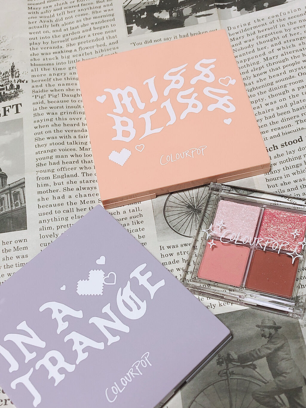 ✨colorpop✨

extra topping
miss bliss 
In a trance


ﾟ+o｡◈｡o+ﾟ+o｡◈｡o+ﾟ+o｡◈｡o+ﾟ+o｡◈｡o+

初めてのcolorpop✨
この3つに手を出しました！！

どれも発