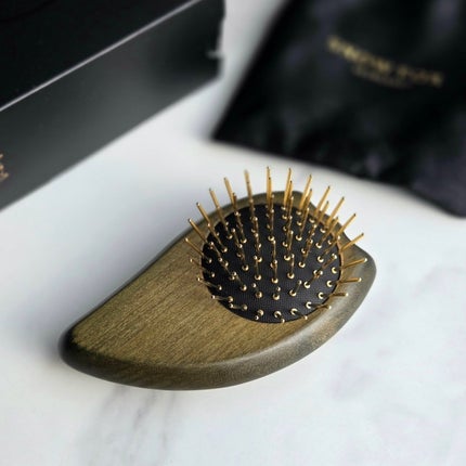 プレミアム FOX カッサ ゴースト ヘアブラシ ブラック/SNOW FOX SKINCARE/ヘアブラシを使ったクチコミ(3枚目)