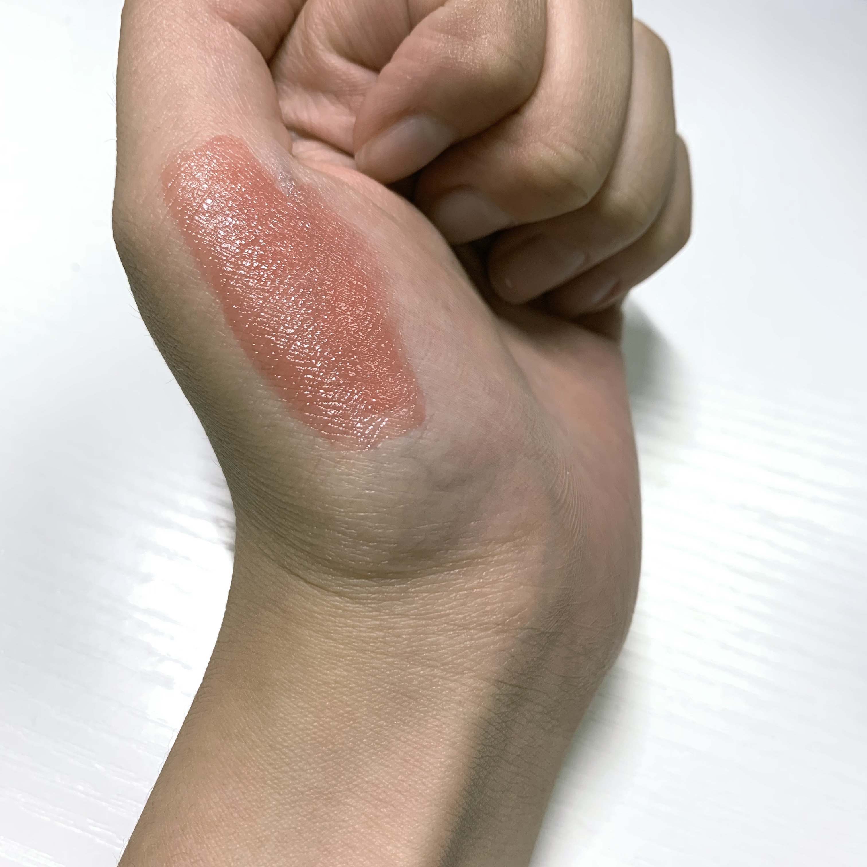 ジューシーラスティングティント/rom&nd/リップティントを使ったクチコミ（2枚目）