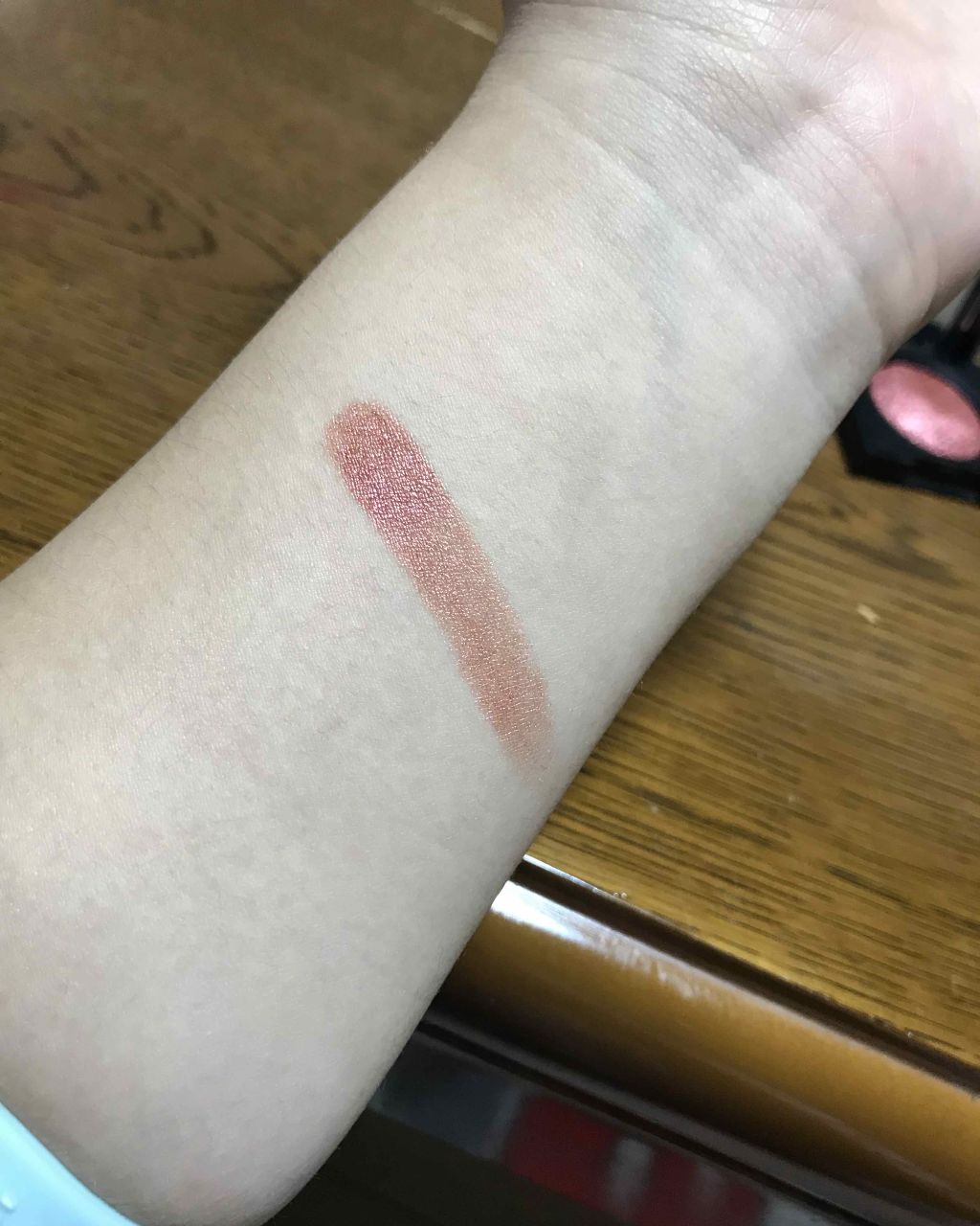 プリズム エアー シャドウ/CLIO/単色アイシャドウを使ったクチコミ(3枚目)