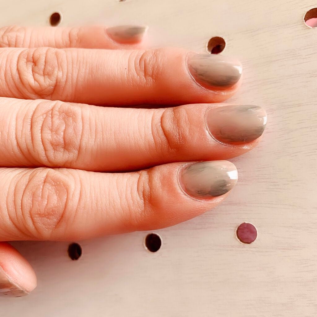 カラフルネイルズ/キャンメイク/マニキュアを使ったクチコミ(4枚目)