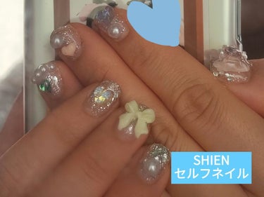 
SHEINのネイルパーツとダイソーのジェルネイルでセルフネイルしました🌟　
プチプラでかわいい最高！

私はインスタで好きな系統のネイルサロン見つけて、
そこが使いそうなパーツや、色、質感を意識して寄