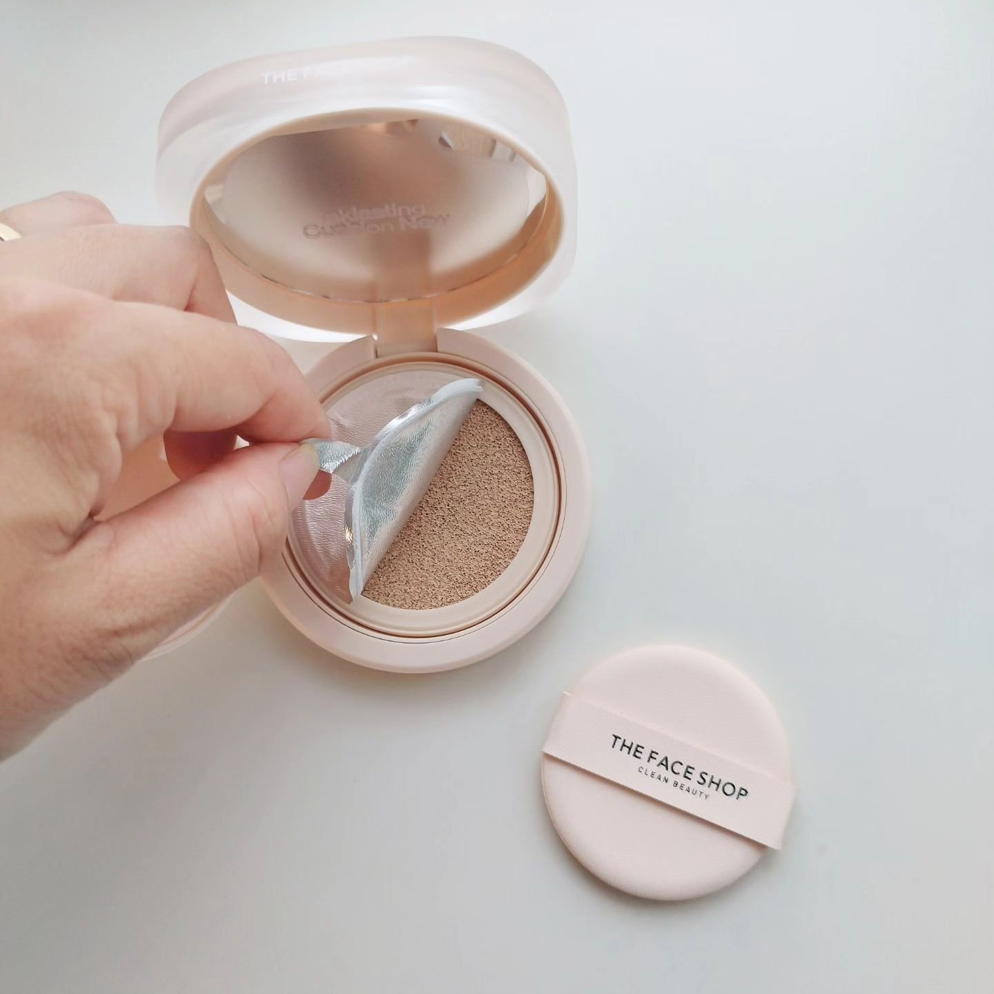 インクラスティングクッション/THE FACE SHOP/クッションファンデーションを使ったクチコミ（3枚目）