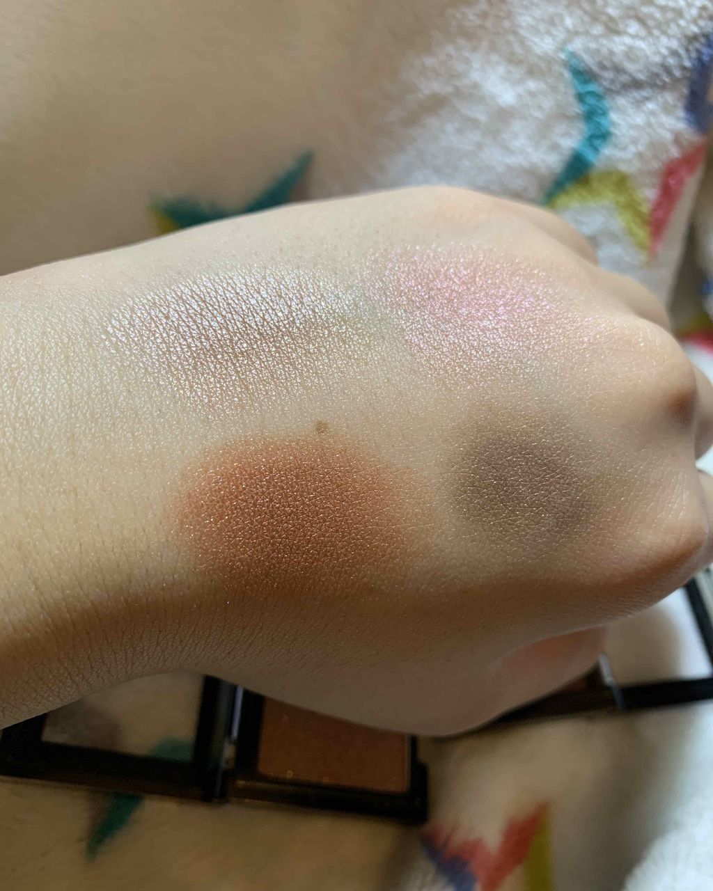 シングルアイシャドウ/マリブビューティー/単色アイシャドウを使ったクチコミ(3枚目)