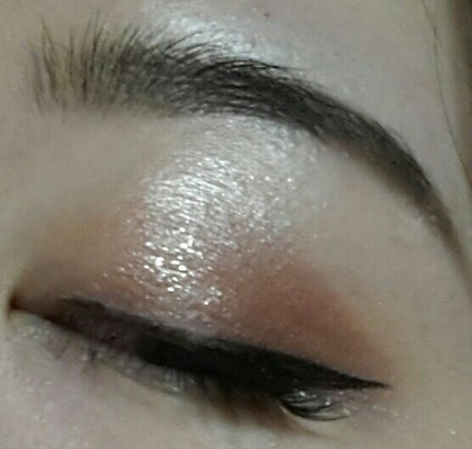 グリッター&グロウ リキッドアイシャドウ/stila/グリッターを使ったクチコミ(3枚目)