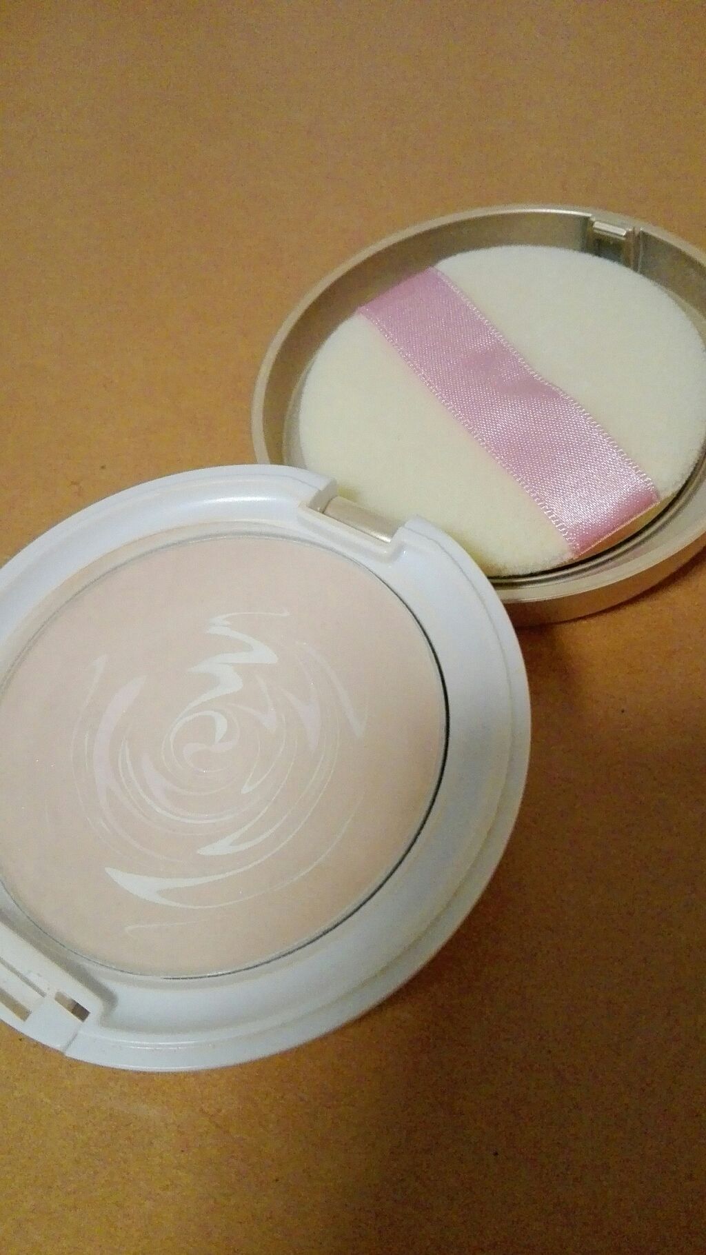 CC ミネラルパウダー/ヌーディクチュール/パウダーファンデーションを使ったクチコミ（1枚目）