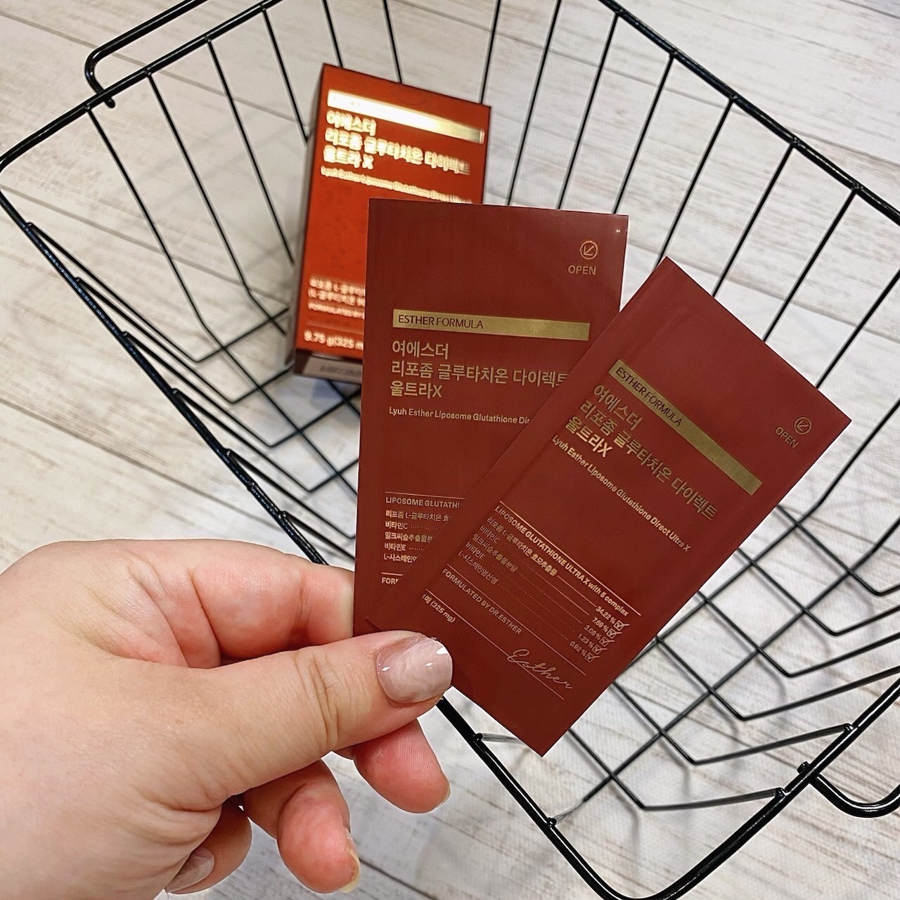 ヨエスターGLTダイレクトウルトラX/ESTHER FORMULA/美容サプリメントを使ったクチコミ（2枚目）