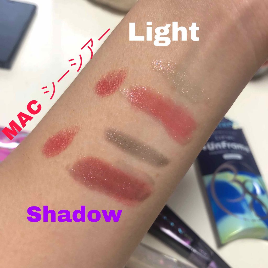 LIP38℃ +UnFrame<ホログラフィック>/UZU BY FLOWFUSHI/リップグロスを使ったクチコミ（3枚目）