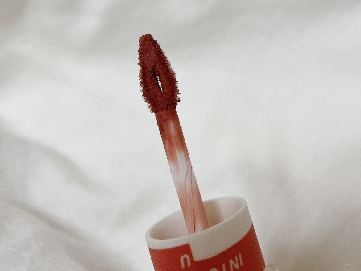 スーパーマットリップ＆チークマッド/INTO U/口紅を使ったクチコミ（2枚目）