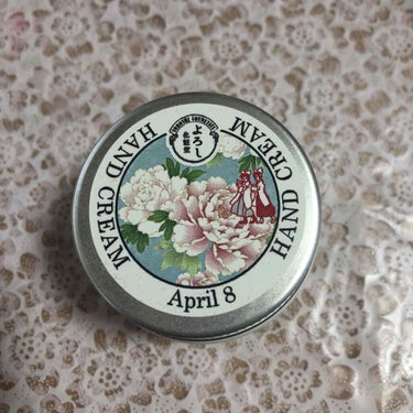 YOROSHI COSMETICS (よろし化粧堂)の365ハンドクリーム✼*✲*✻*


浅草でふらっと見つけたお店
あとあと調べてみたら、売り切れで入荷待ちなんてこともあるみたいですね...

なん