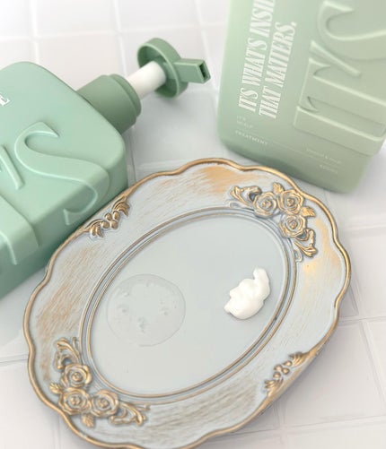 薬用スカルプ メディカルモイスト シャンプー/トリートメント/IT’S WHAT’S INSIDE THAT MATTERS./市販シャンプーを使ったクチコミ(2枚目)