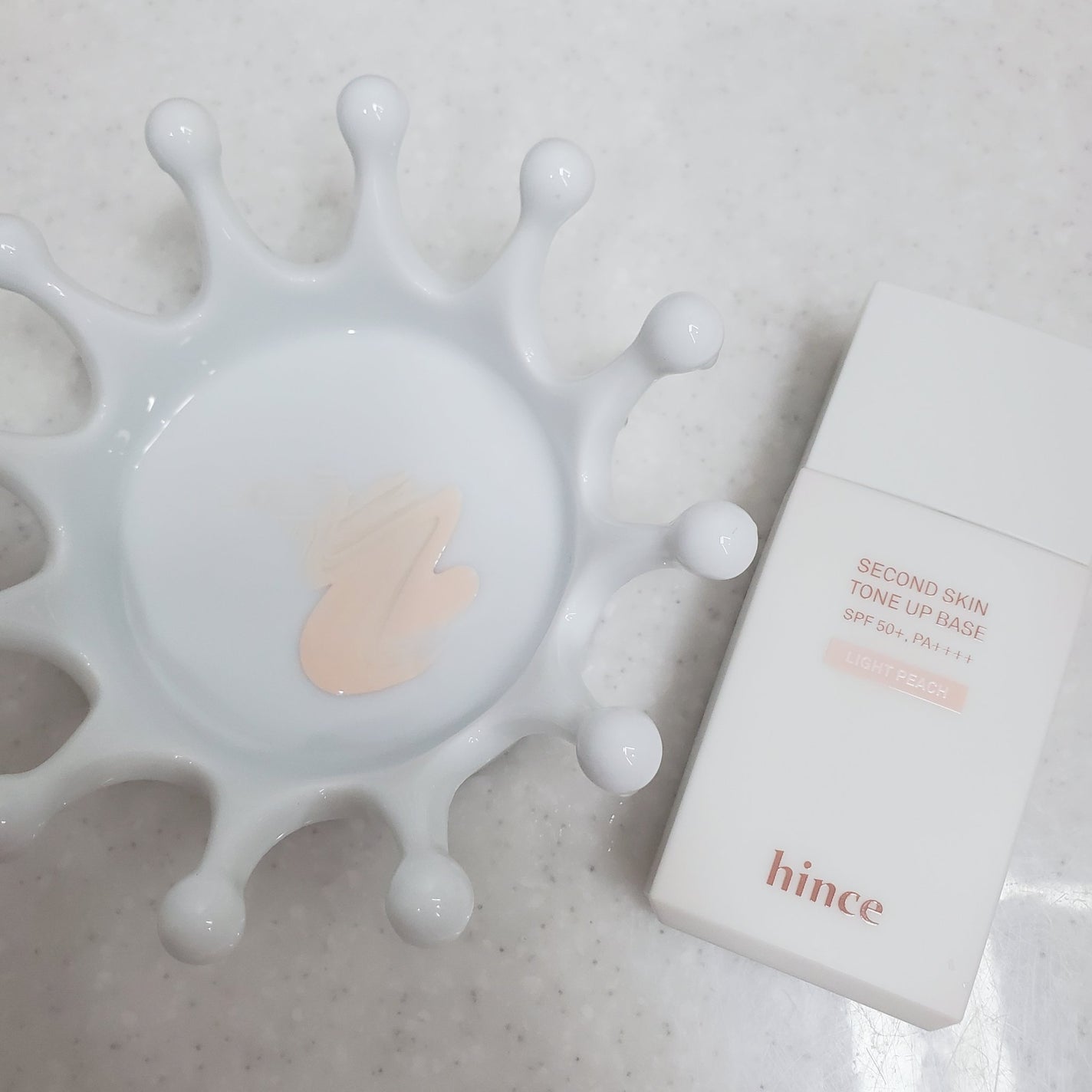 セカンドスキントーンアップベース/hince/化粧下地を使ったクチコミ(4枚目)