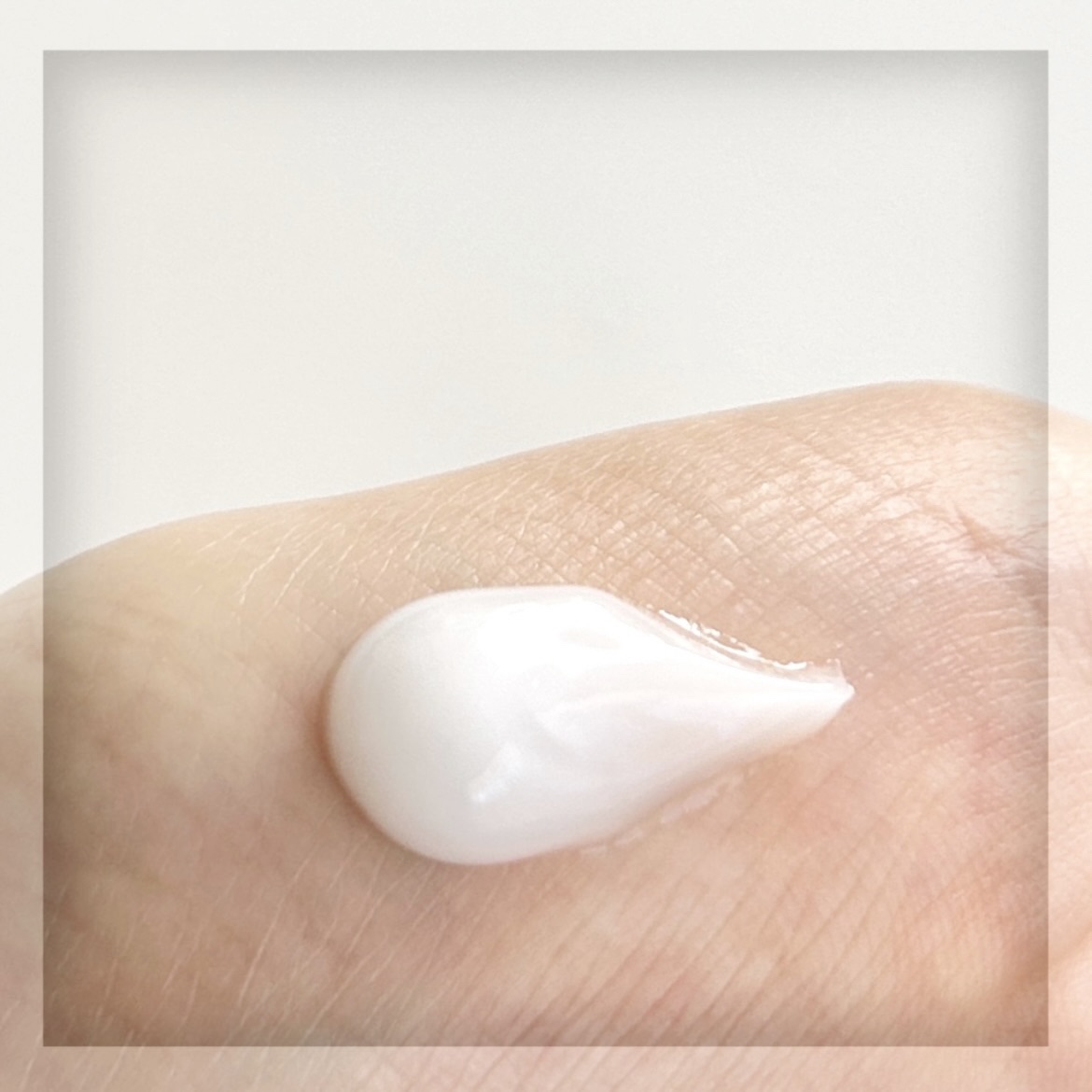 エイクリアリングアクティブパンテノール3％フェイシャルクリーム/MEDITHERAPY/フェイスクリームを使ったクチコミ（3枚目）