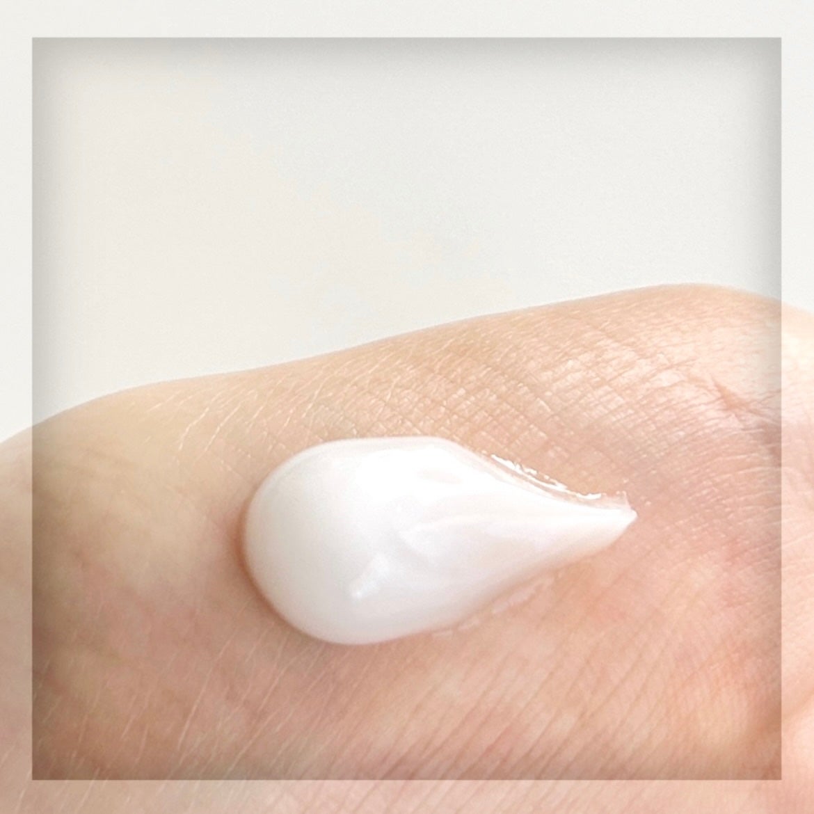 エイクリアリングアクティブパンテノール3%フェイシャルクリーム/MEDITHERAPY/フェイスクリームを使ったクチコミ(3枚目)