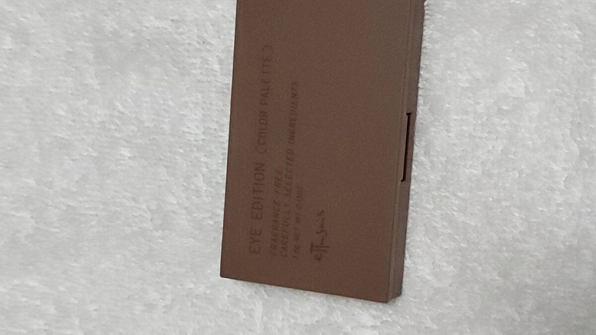 お餅 on LIPS 「エテュセアイエディション03これからの時期に使えると思って購入..」(1枚目)