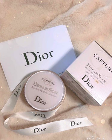 Dior 【旧】カプチュール トータル ドリームスキン クッションのクチコミ「・‥…━━━☞・‥…━━━☞

素肌映えするクッションを手に入れました★

ツヤ肌メイクをした.....」（2枚目）