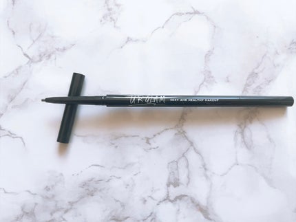 スリムスケッチアイブロウペンシル ブラック/U R GLAM/アイブロウペンシルを使ったクチコミ(2枚目)