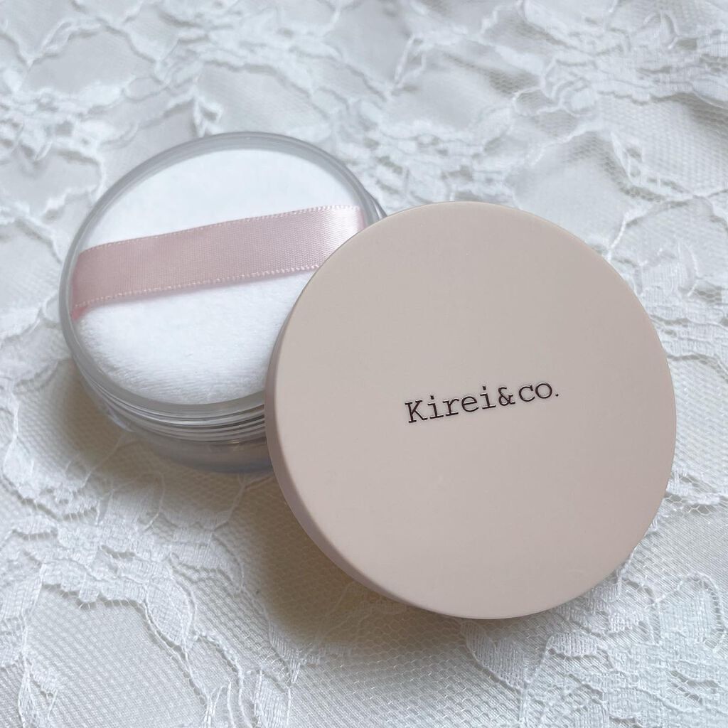 naさん☁️❄️フォロバ100 on LIPS 「キレイアンドコーのフェイスパウダー❄️✔️くすみをカバーし、テ..」(1枚目)