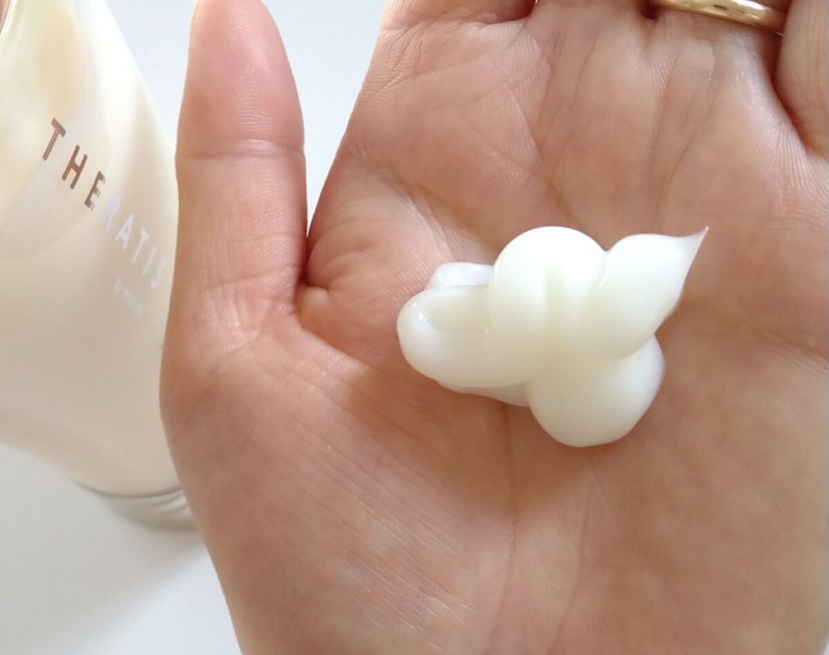 THERATIS ドリーミー モイスト シャンプー/ヘアトリートメントのクチコミ「＼新しい習慣  夜活美容／

「寝ている間」に行える新ナイトケアシャンプー＆トリートメントを、.....」（3枚目）