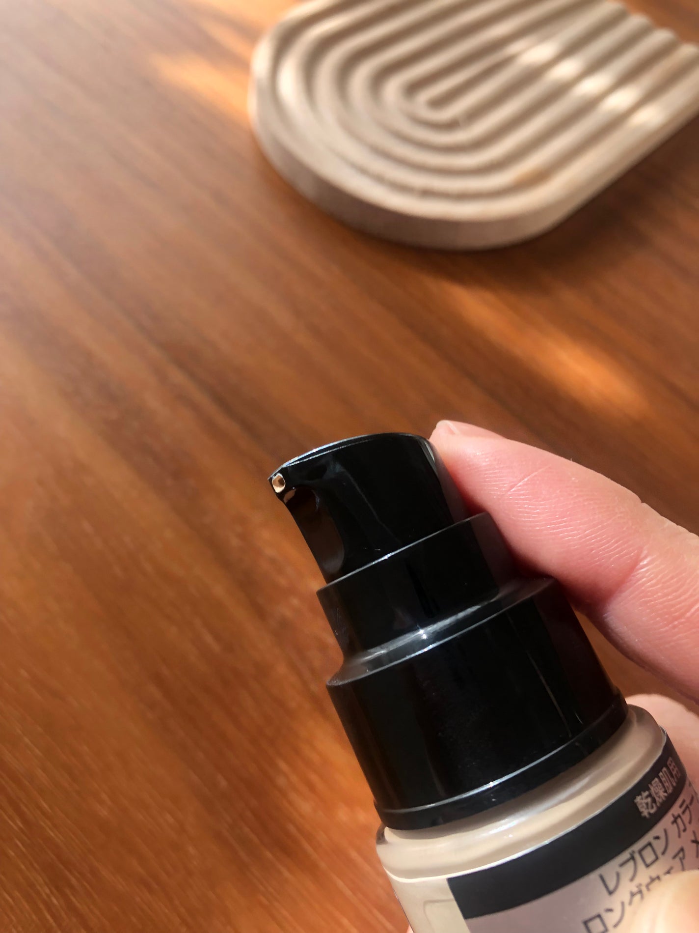 カラーステイ ロングウェア メイクアップ/REVLON/リキッドファンデーションを使ったクチコミ(2枚目)