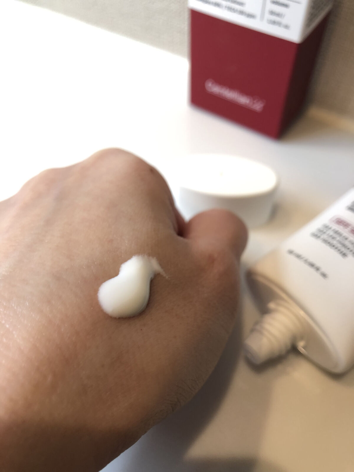 マデカ ダーマシールド マイルドサンクリーム/センテリアン24/日焼け止めクリームを使ったクチコミ（2枚目）