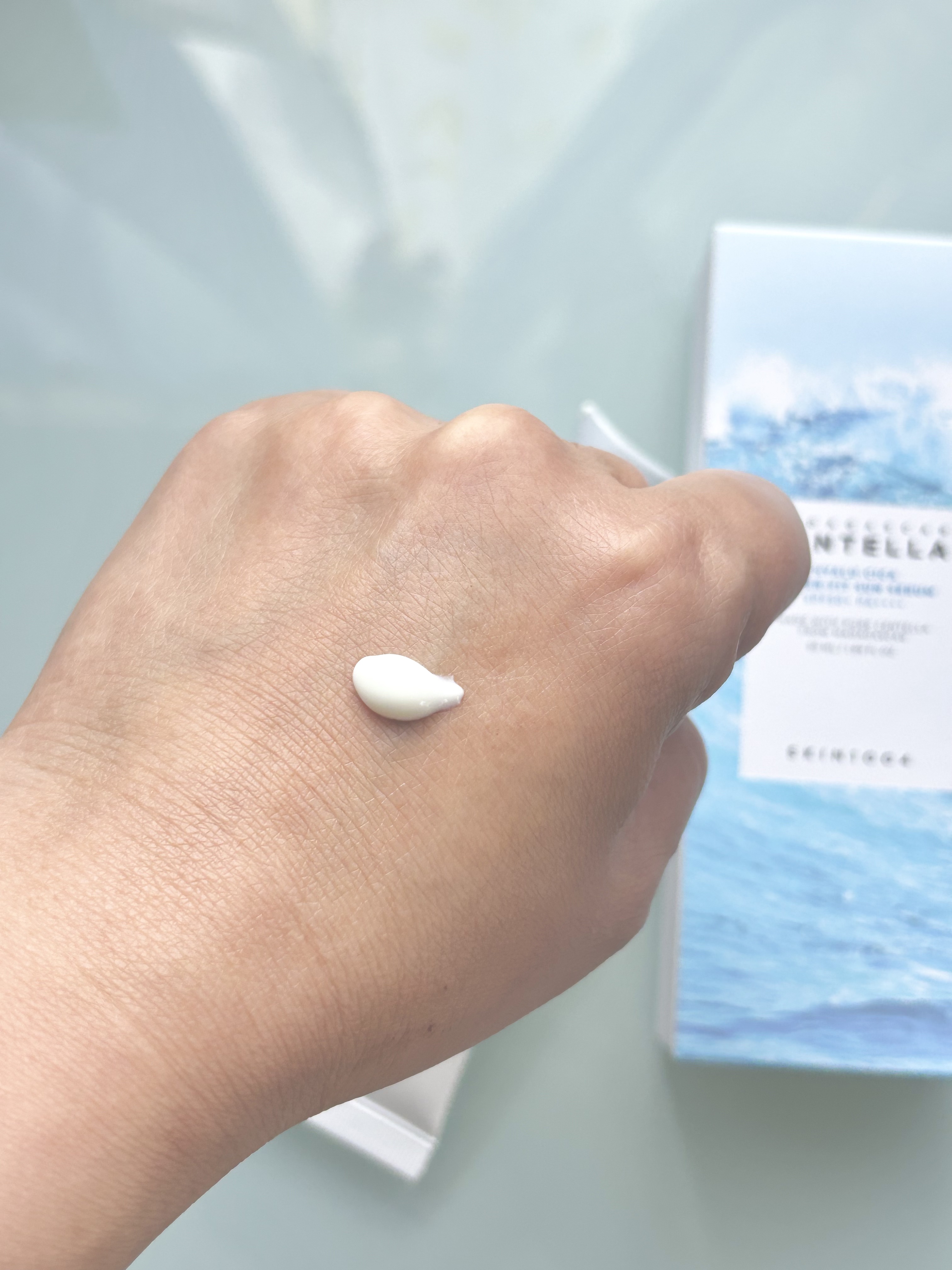 ヒアルーシカ ウォーターフィット サンセラム/SKIN1004/日焼け止めローションを使ったクチコミ（3枚目）