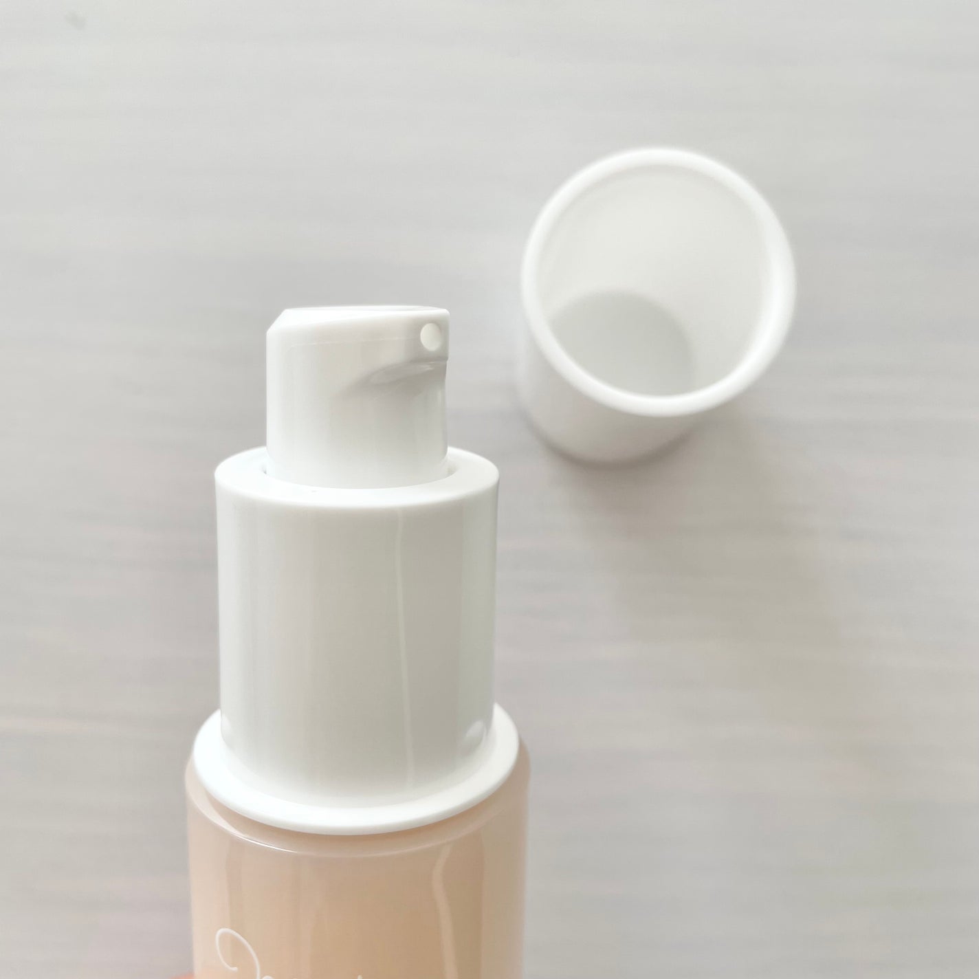 マットシフォン UVホワイトニングベースN/KiSS/化粧下地を使ったクチコミ(3枚目)