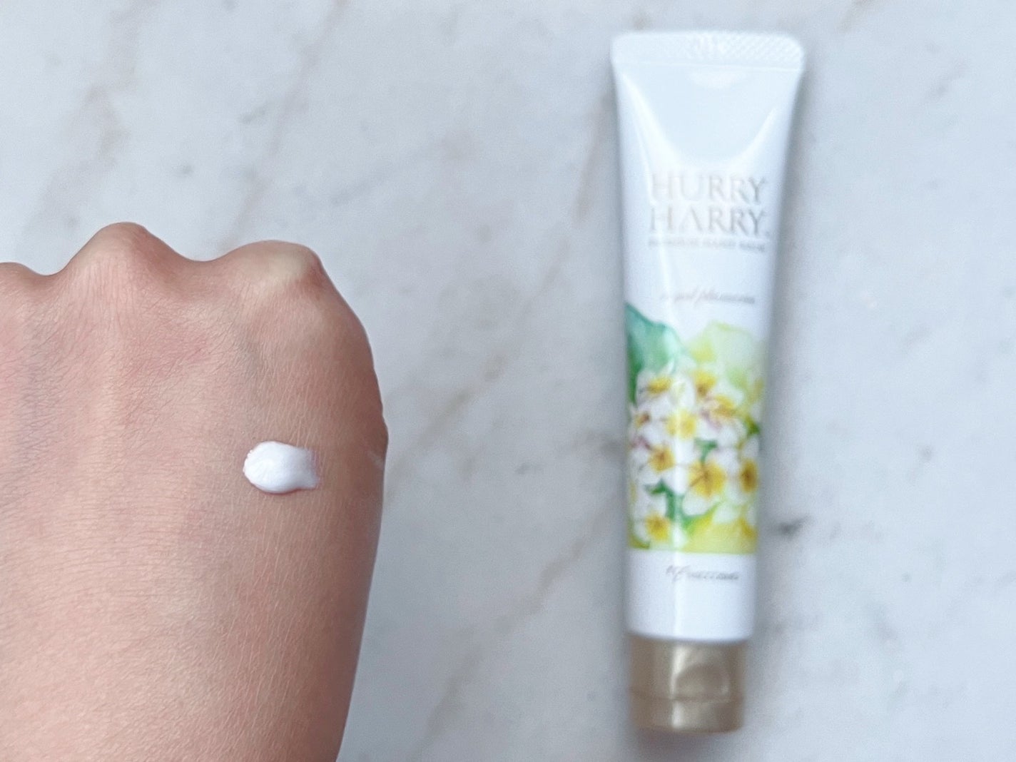 大人のハンドバーム ロイヤルプルメリアの香り/ハリーハリー/ハンドクリームを使ったクチコミ(2枚目)