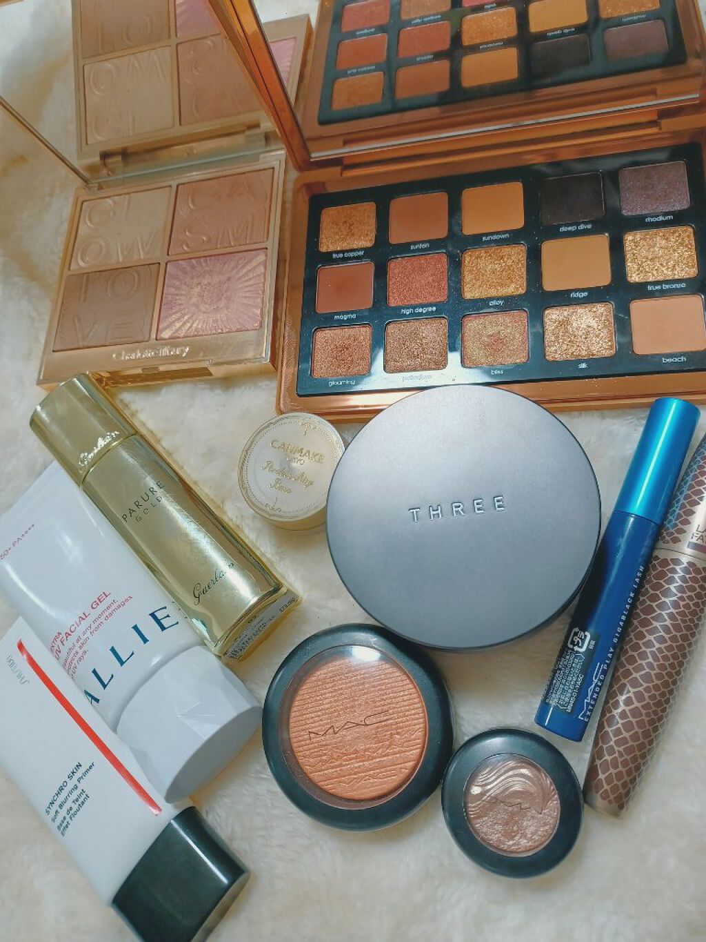 グロウガズム フェイスパレット ライトガズム/Charlotte Tilbury/パウダーチークを使ったクチコミ（1枚目）