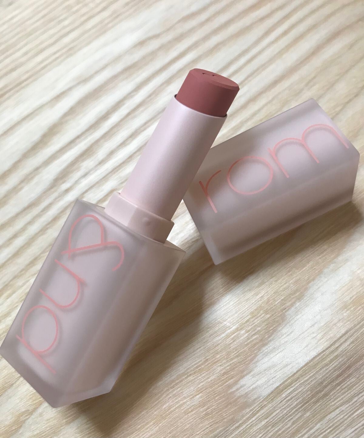 ゼロマットリップスティック/rom&nd/口紅を使ったクチコミ(1枚目)