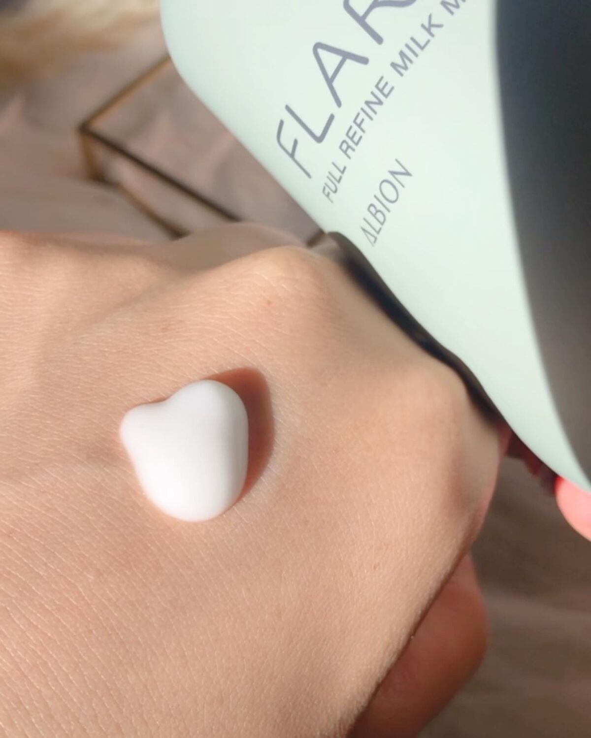 フラルネ フルリファイン ミルク M/ALBION/乳液を使ったクチコミ（2枚目）
