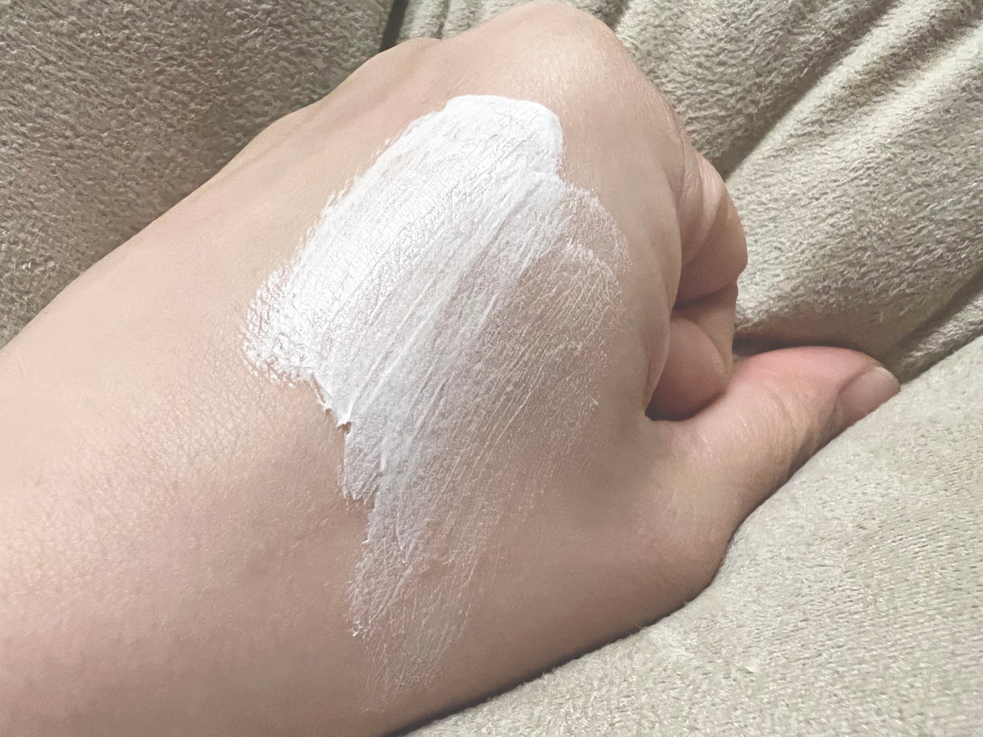 ごめんね素肌 クマらないアイクリーム/クリアターン/アイケア・アイクリームを使ったクチコミ(3枚目)