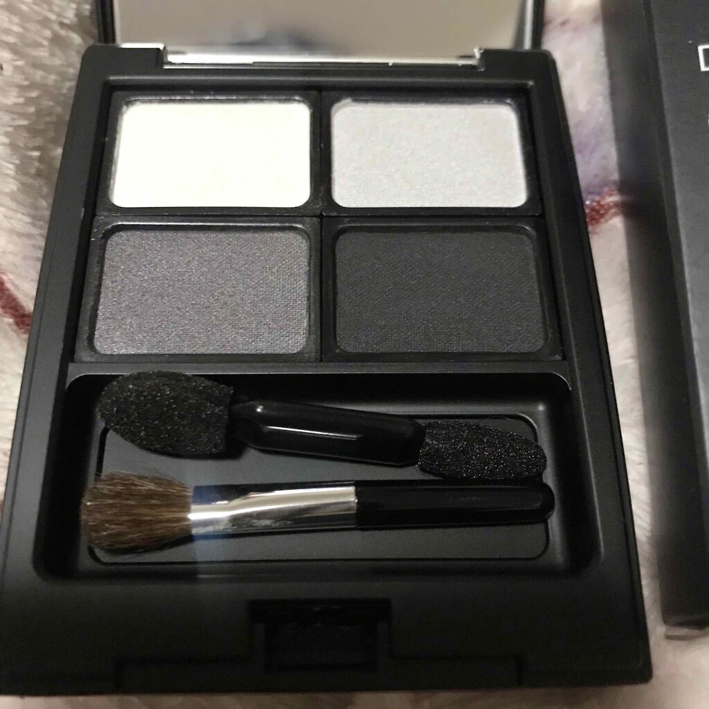 クアトロアイパレット/DAZZSHOP/アイシャドウパレットを使ったクチコミ（2枚目）