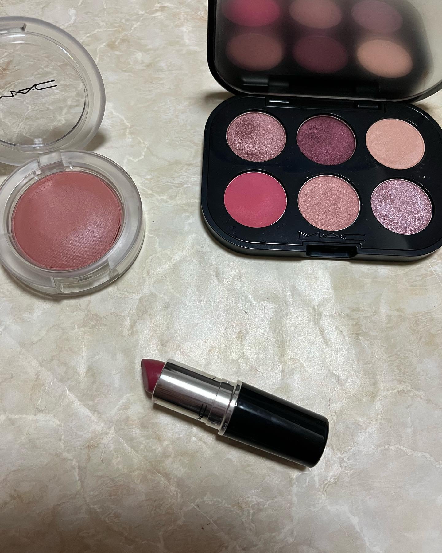 ラスターガラス リップスティック ビーム ゼア, ダン ザット/M・A・C/口紅を使ったクチコミ（1枚目）