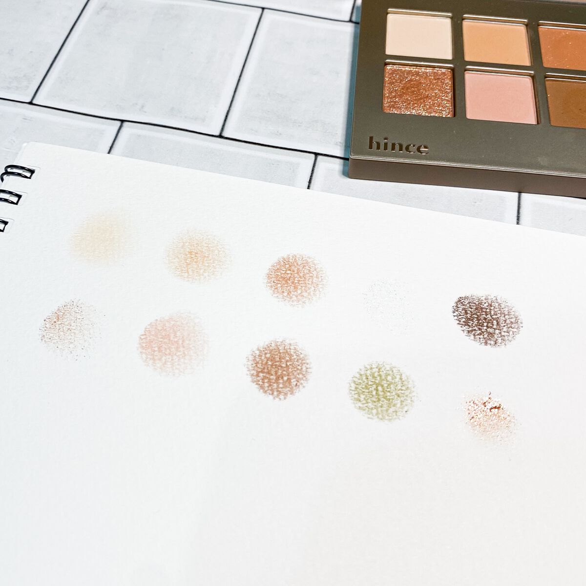 ニューデップスアイシャドウパレット/hince/アイシャドウパレットを使ったクチコミ（3枚目）
