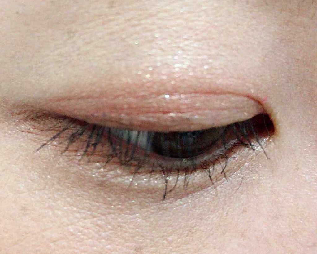 ジュエルシャスアイズ/コフレドール/アイシャドウパレットを使ったクチコミ（3枚目）