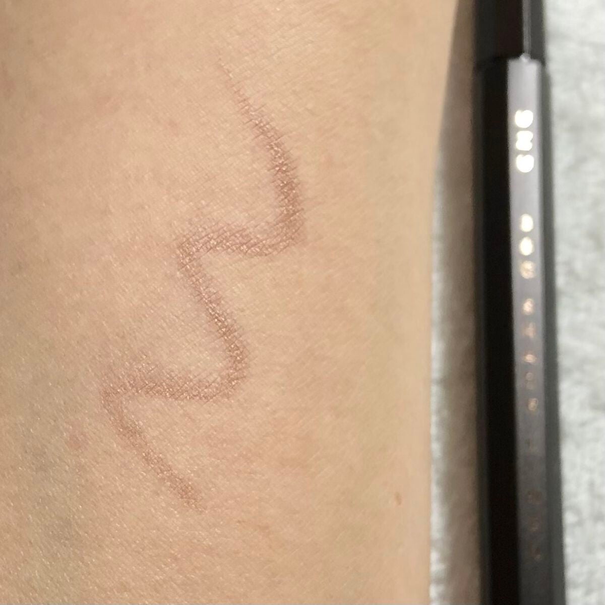 38℃ シェード ライナー/UZU BY FLOWFUSHI/リキッドアイライナーを使ったクチコミ(4枚目)