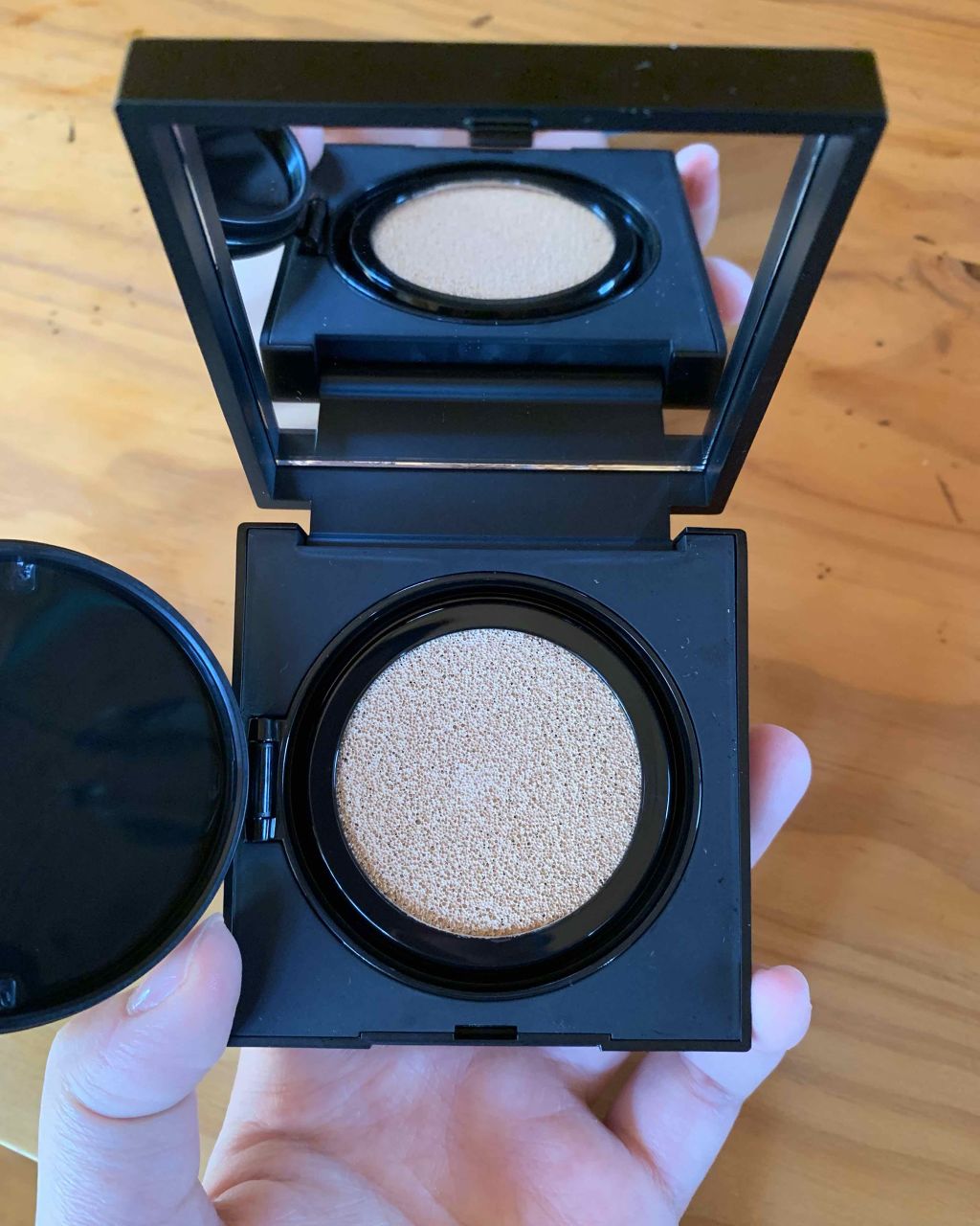 ナチュラルラディアント ロングウェア クッションファンデーション/NARS/クッションファンデーションを使ったクチコミ（2枚目）