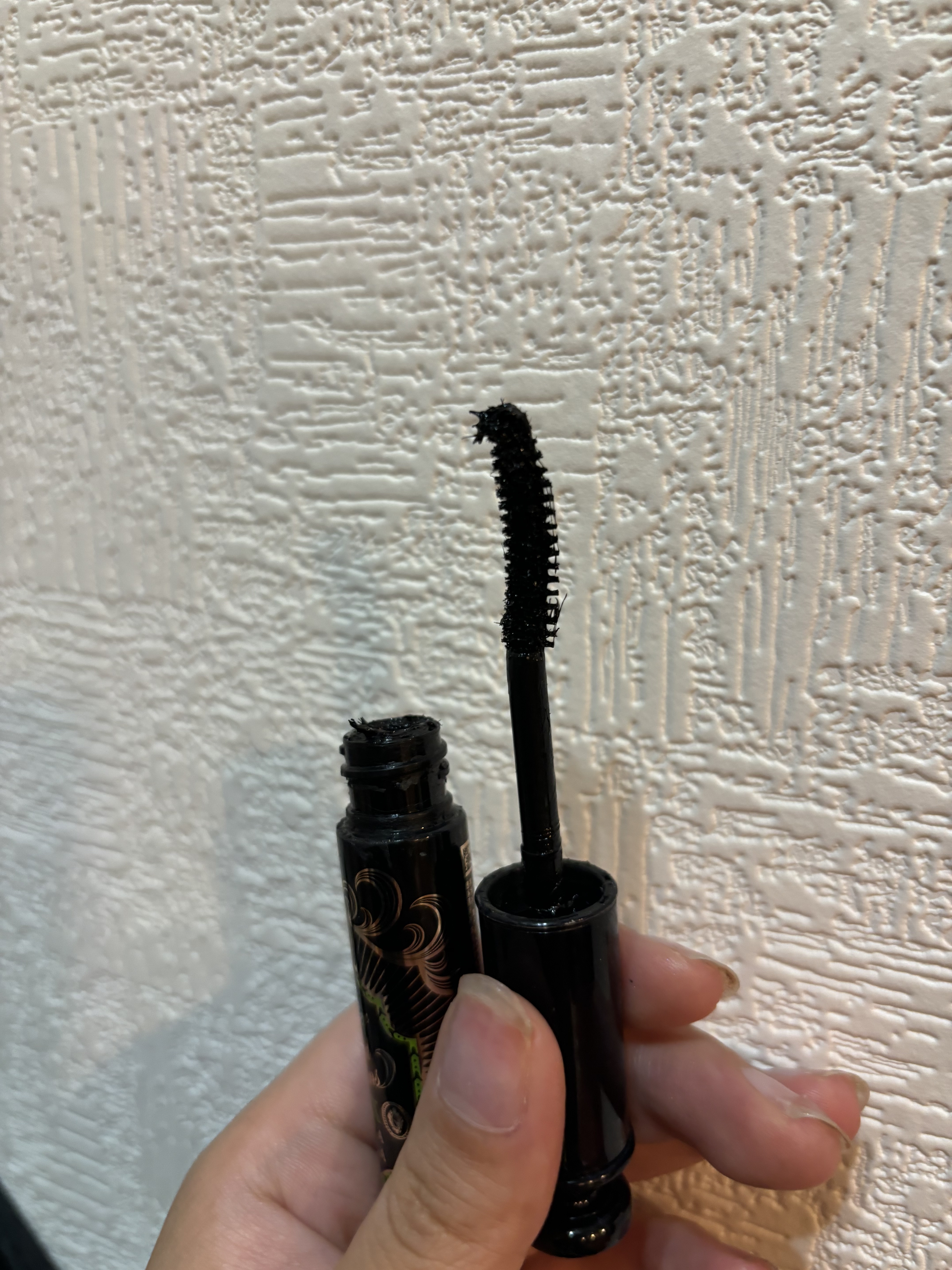 ラッシュエキスパンダー ロングロングロング BK999 ディファインブラック/MAJOLICA MAJORCA/マスカラを使ったクチコミ（2枚目）