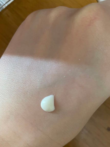 ビオレUV アクアリッチ ライトアップエッセンス/ビオレ/日焼け止めクリームを使ったクチコミ(2枚目)